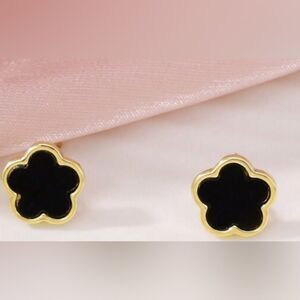 3For$20 Flower Design Fashion Earring Studs 🖤💛 New